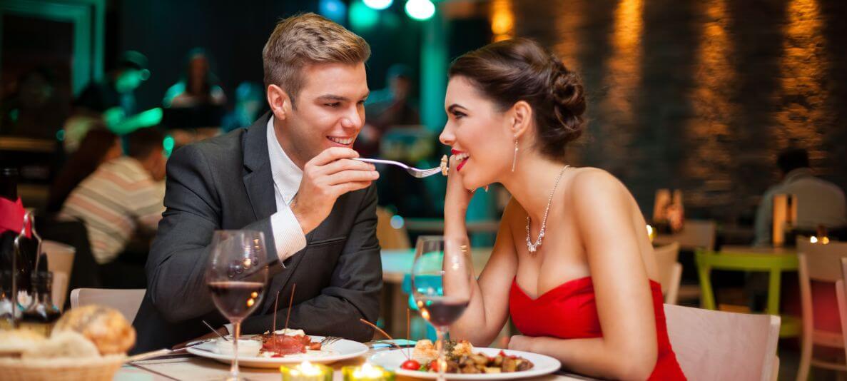 couple enjoying a romantic dinner